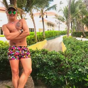 Meet your Posher, János